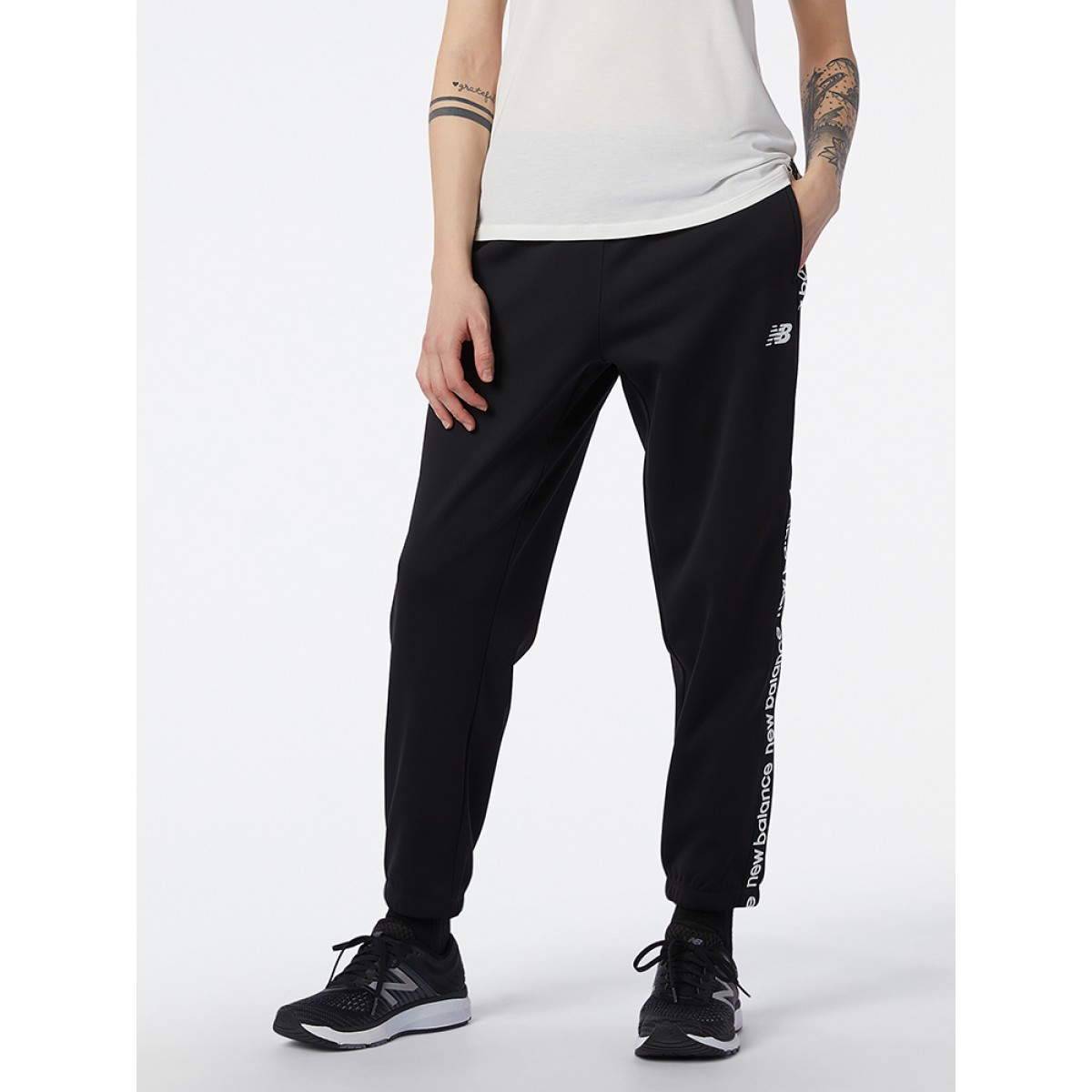 New Balance joggers Teamwear Training black color | buy on PRM